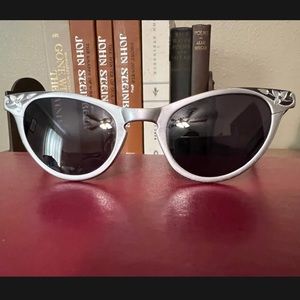Vintage Art Craft Aluminum Cat Eye Sunglasses